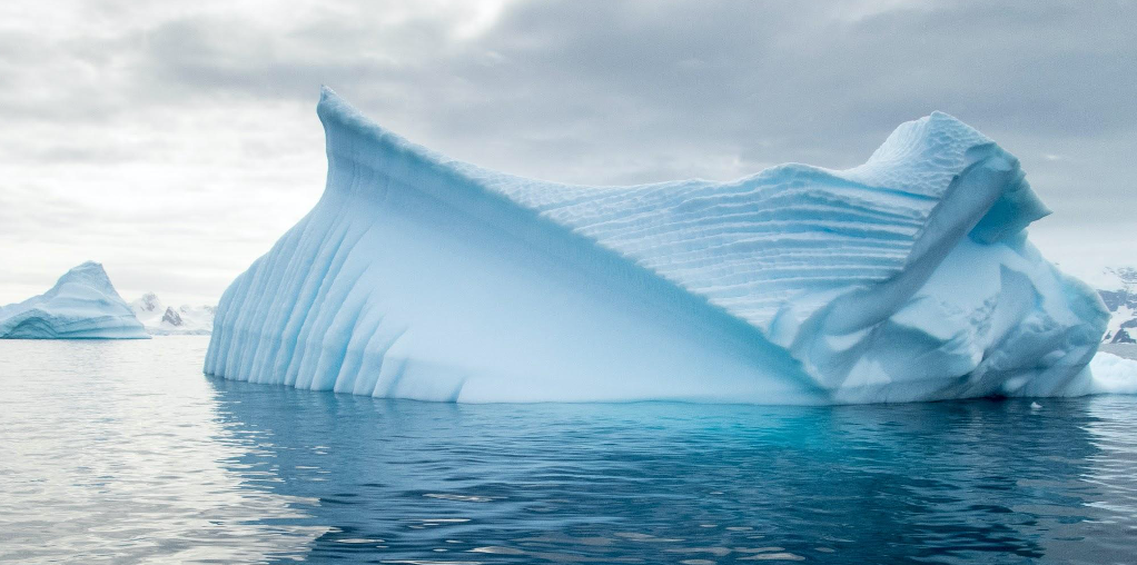 icebergs icebergs